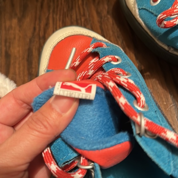 Pumas - Picture 4 of 5